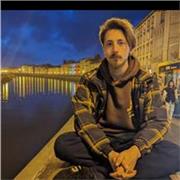 Studente di lingue e letterature straniere, offro lezioni sia in presenza che da remoto per ragazzi delle medie o anche superiori.